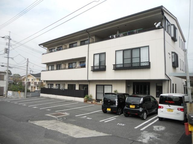 平松マンションの外観画像