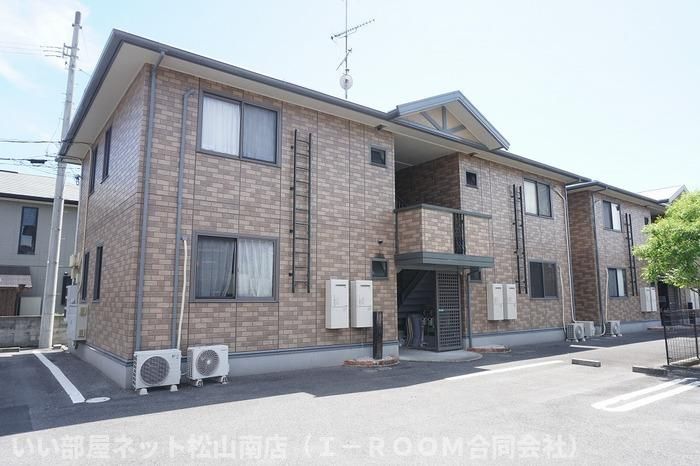 リビングタウン北土居 F棟の外観画像