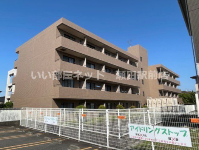 メゾンロワイヤル松田の外観画像