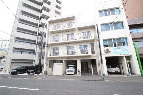 コムメイトマンションの外観画像