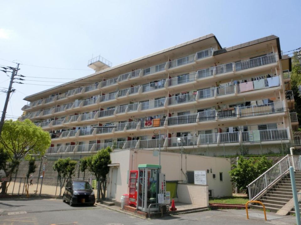 ホワイトキャッスル上の原 A号棟 102の外観画像