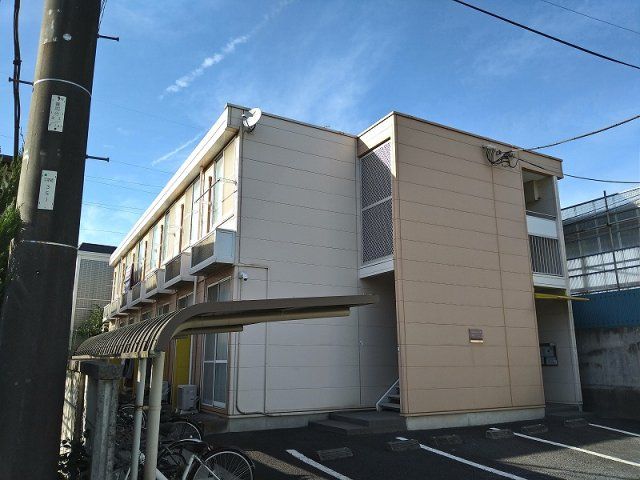 レオパレスリンの外観画像