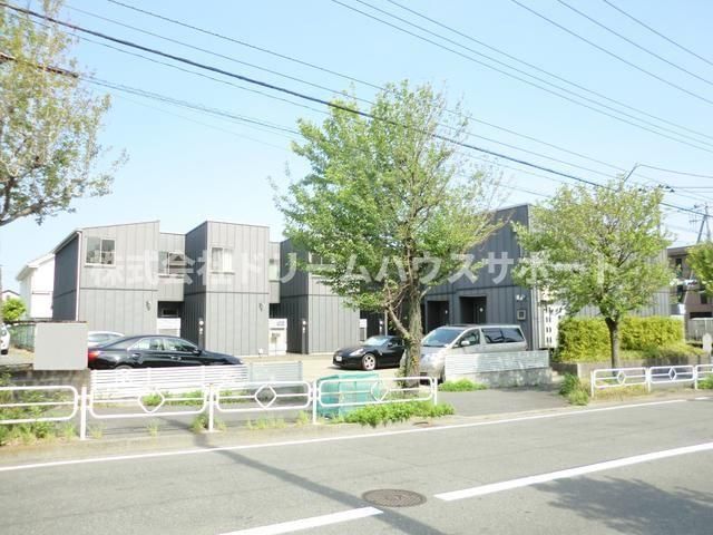 プラタフォレストの外観画像
