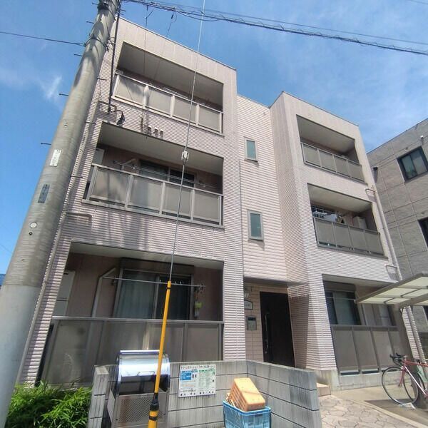アムールⅢの外観画像
