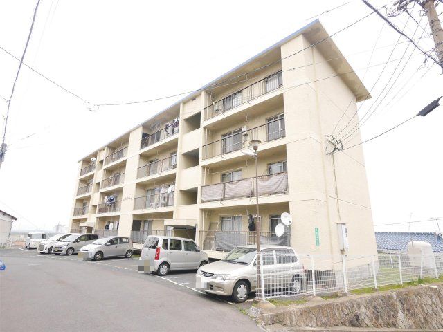 センチュリーハイツ(若松)の外観画像