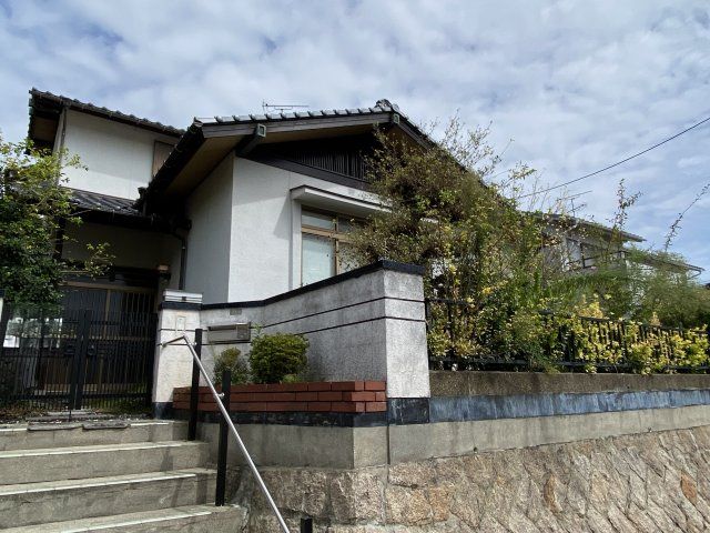 焼山北2丁目17番戸建の外観画像