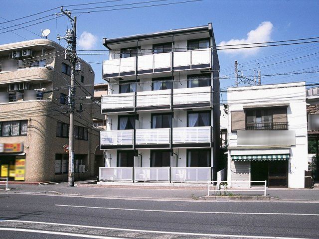 レオパレスMANABEの外観画像