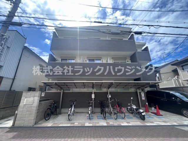 クリエオーレ大久保町の外観画像