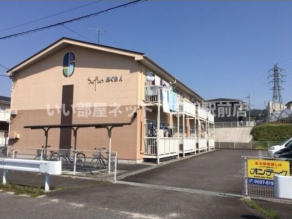 SurplusみくもAの外観画像