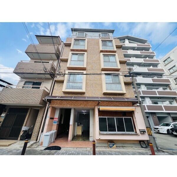 西浦マンションの外観画像