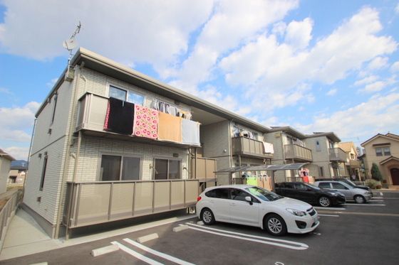 ルミエールB棟の外観画像