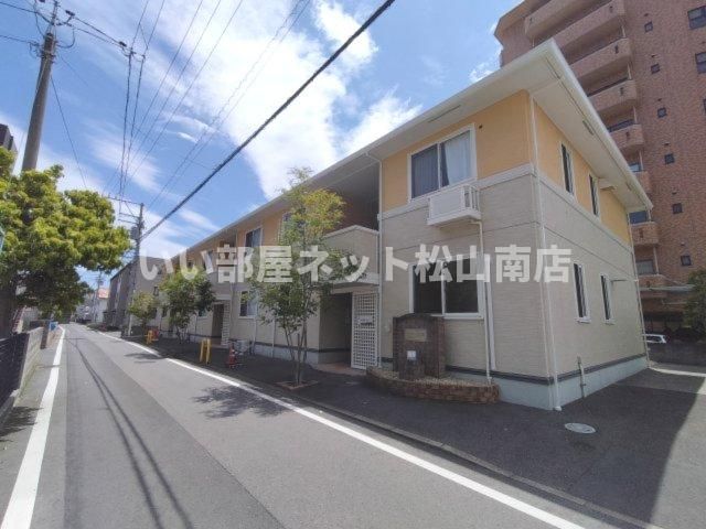 コンフォール辻町の外観画像