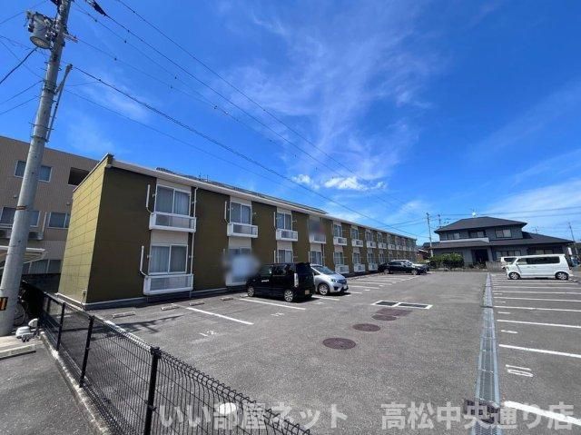 レオパレスパストラルフォレストの外観画像