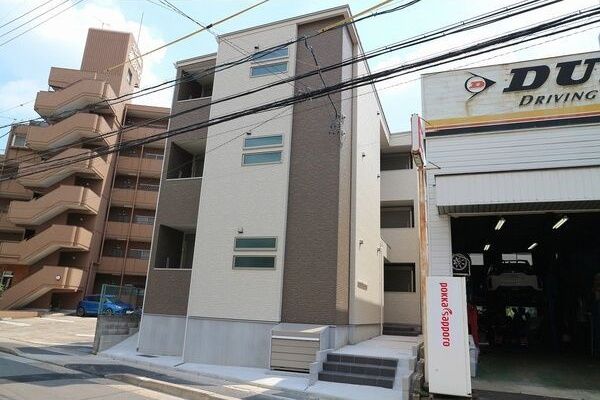 REGALEST植田の外観画像