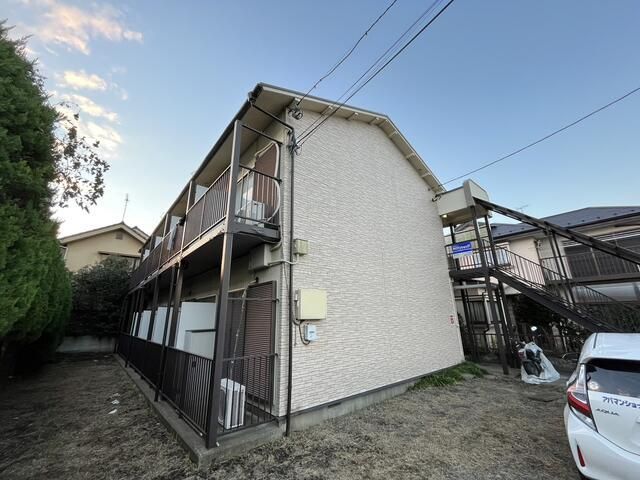 朋栄ハイツの外観画像