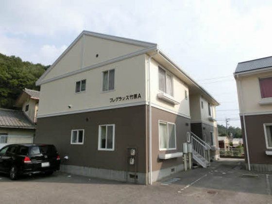 フレグランス竹原 A棟の外観画像