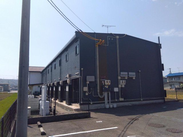 レオパレスカワミナミの外観画像