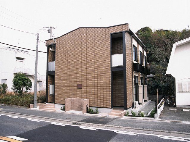 レオパレスレジーナⅡの外観画像