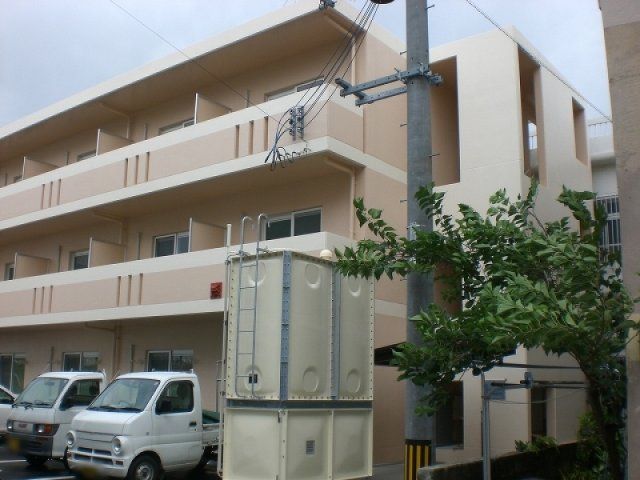 レオパレスBAYSIDE 那覇の外観画像