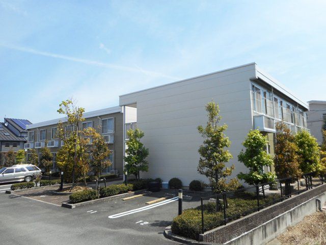 レオパレスワールドの外観画像