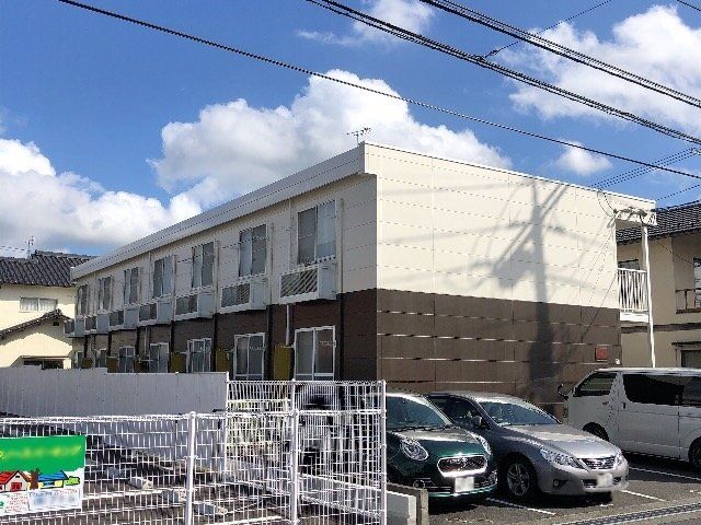 レオパレスジャルダンの外観画像