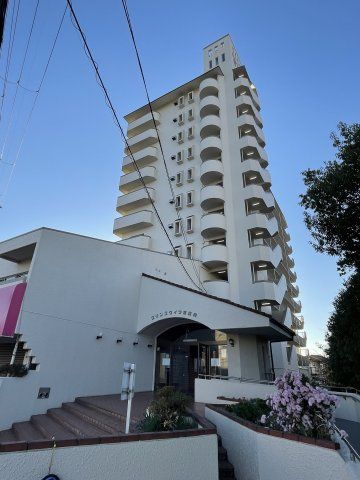 プリンスヴィラ寝屋川の外観画像
