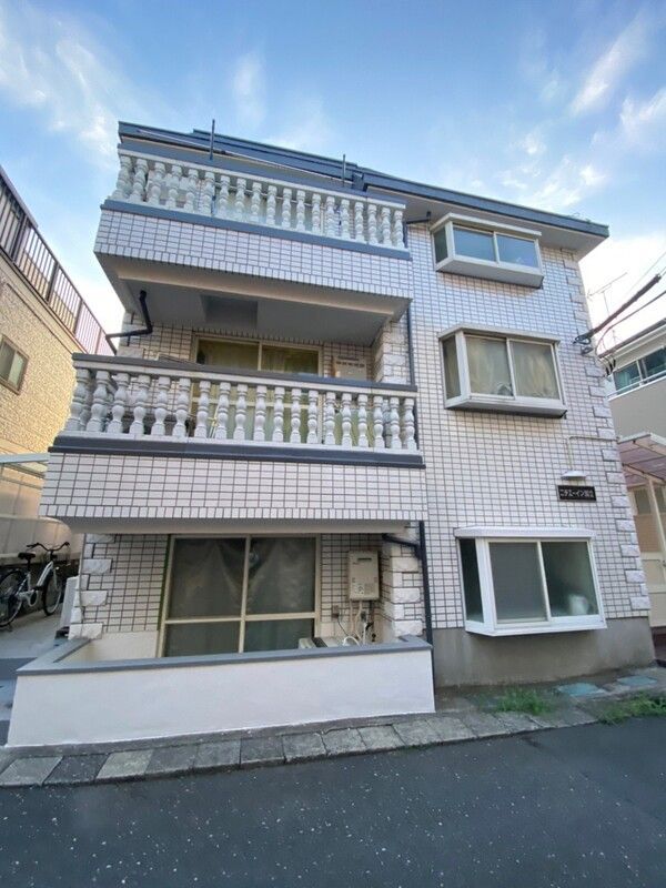ニチエーイン国立の外観画像