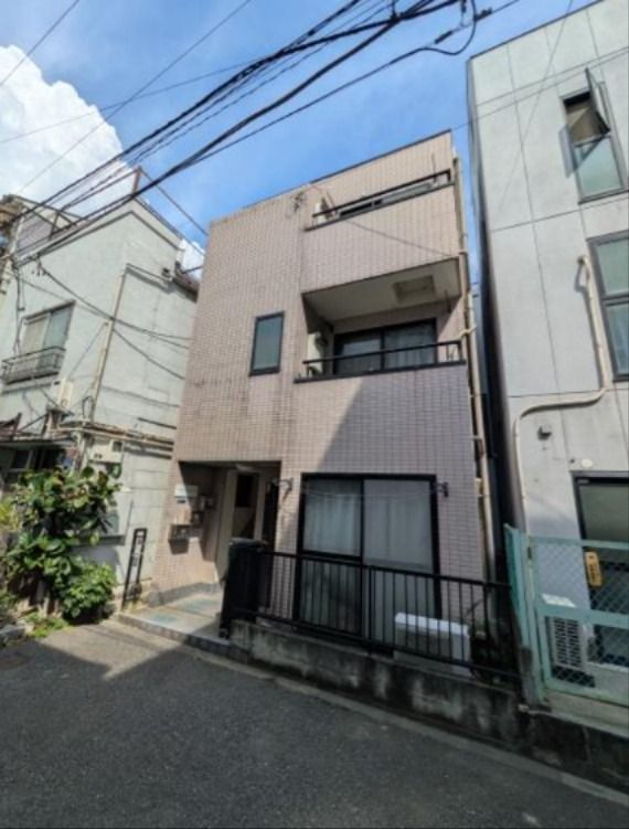 ラフォーレマナの外観画像