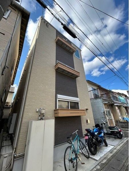 クリビアの外観画像