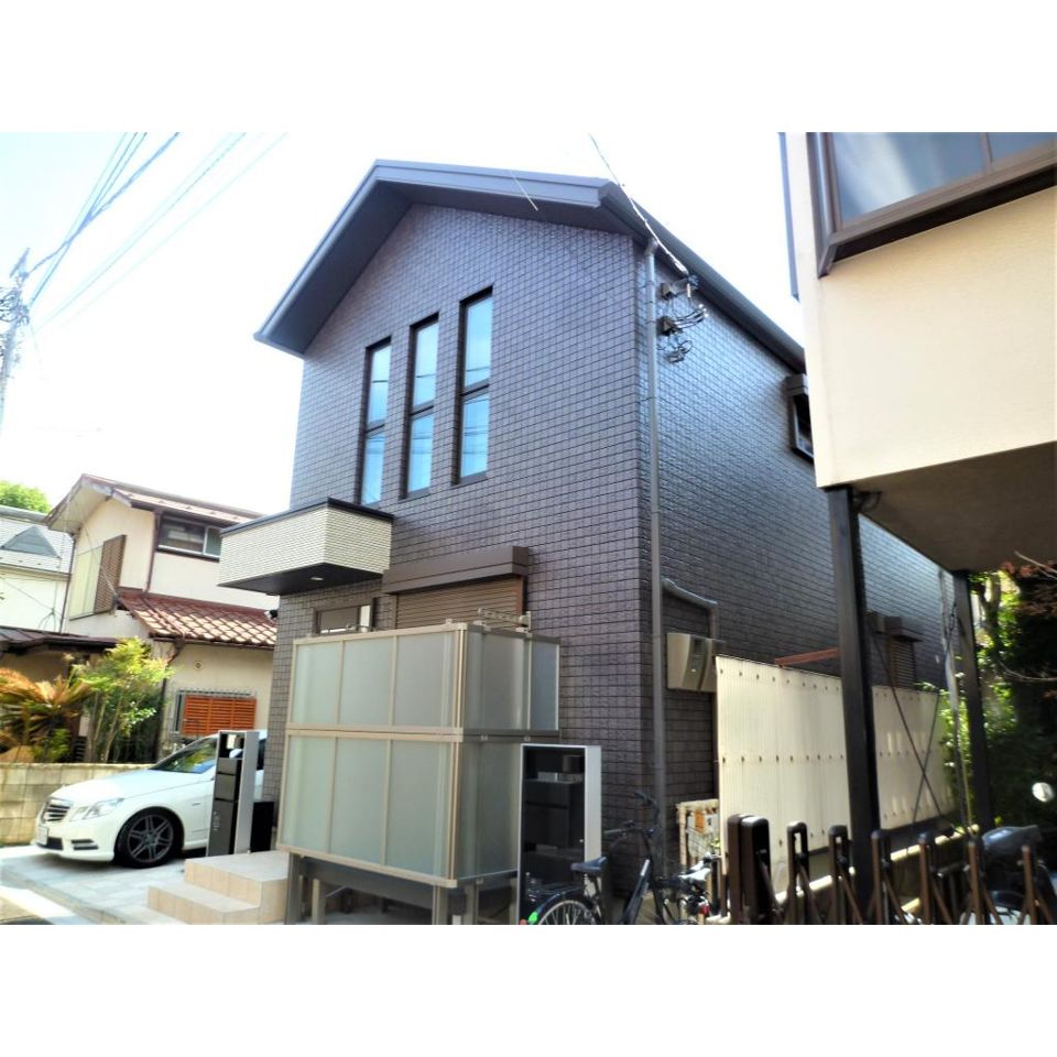 大 泉 町 5 丁 目 貸 家の外観画像