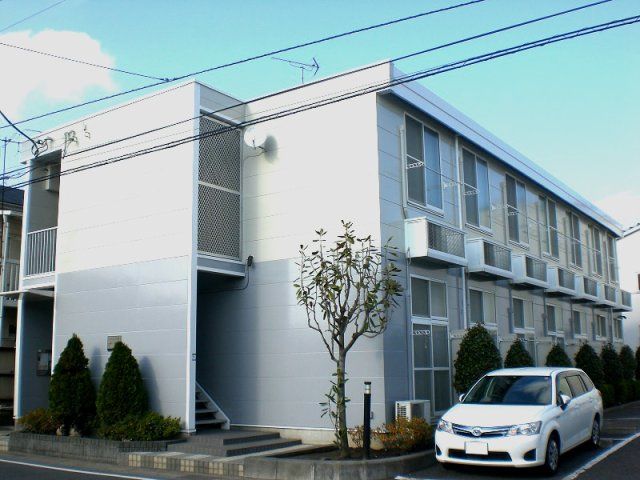 レオパレスリバーハイム三郷の外観画像