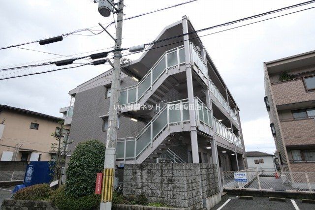 サンジョイの外観画像