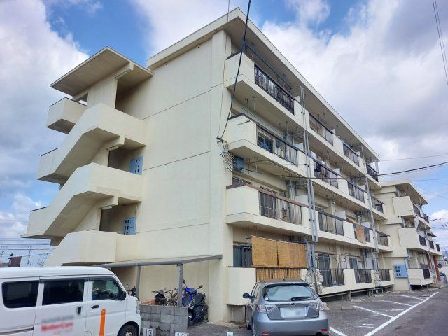 尾崎マンションの外観画像