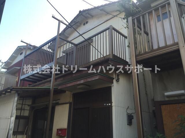 フラットハウスの外観画像