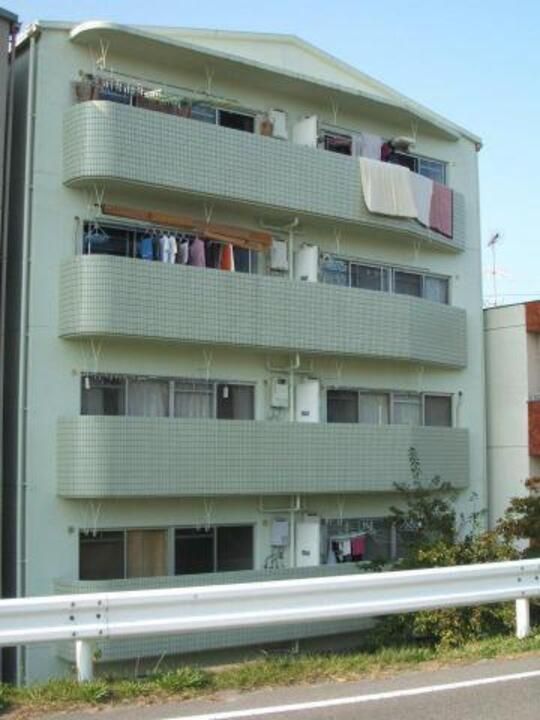 サンハイム和泉の外観画像