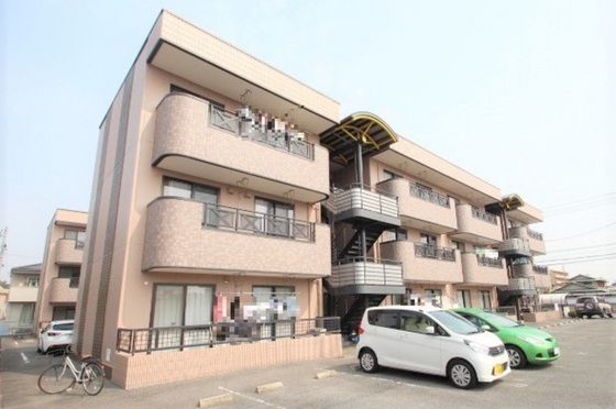 グランデュール高柳 A棟の外観画像