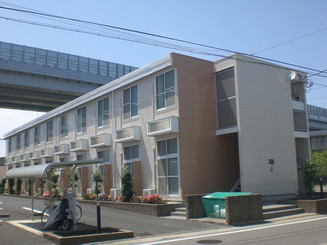 レオパレスアイディールの外観画像