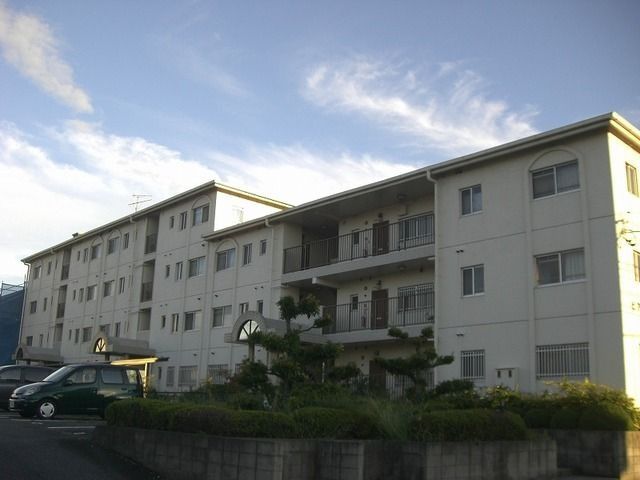 ピアシティ林の外観画像