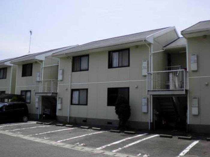 屋島ハイツ B棟の外観画像