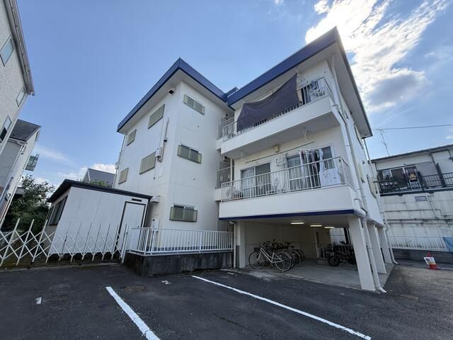 コーポ・ナッツ成田の外観画像