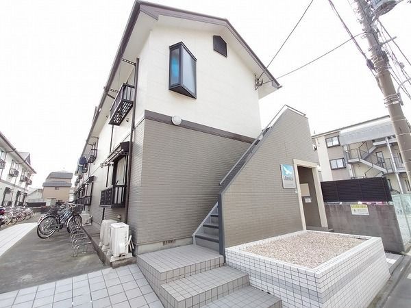 バーナルヒルズⅡBの外観画像
