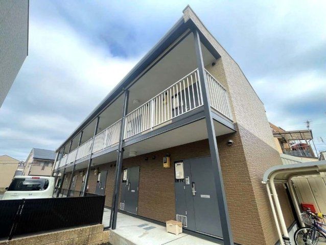 レオパレス杭瀬北新町Ⅰの外観画像