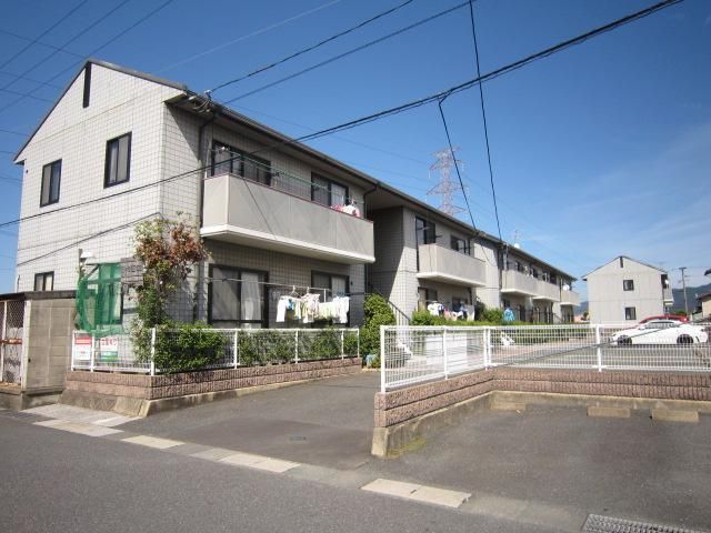 ひまわりガーデン D棟の外観画像