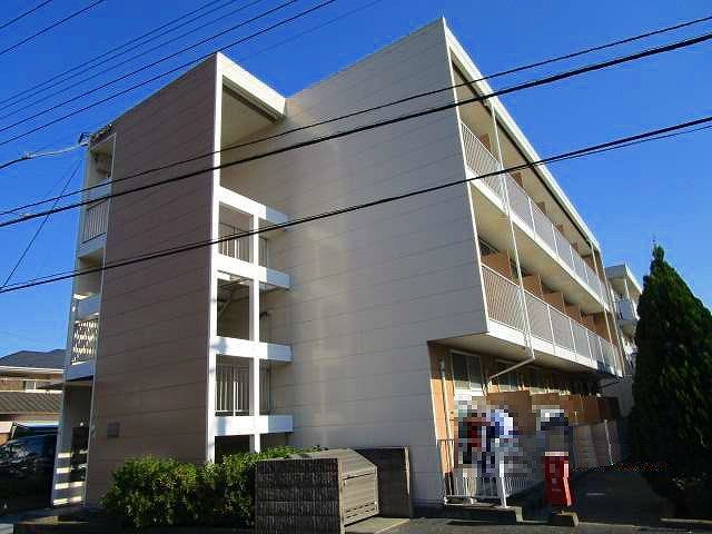 レオパレスグランドゥールの外観画像
