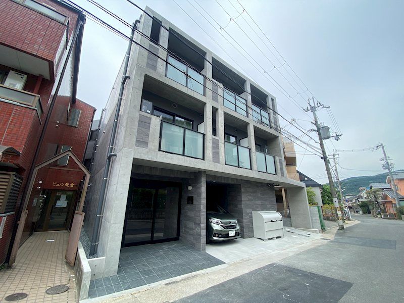 THE GARNET SUITE RESIDENCE 山科WESTの外観画像