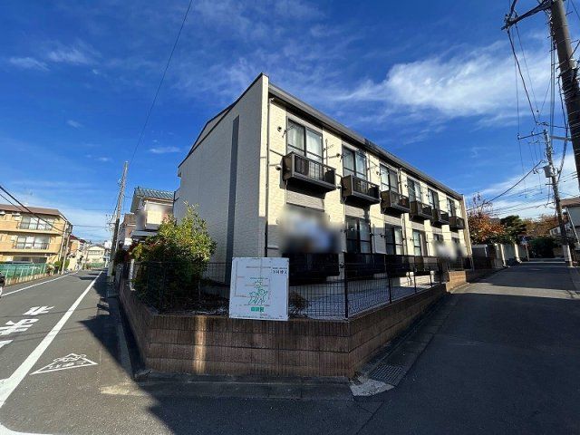 レオパレスルミエール西台の外観画像