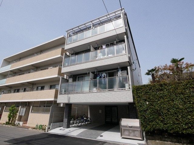 ES ABIKOの外観画像