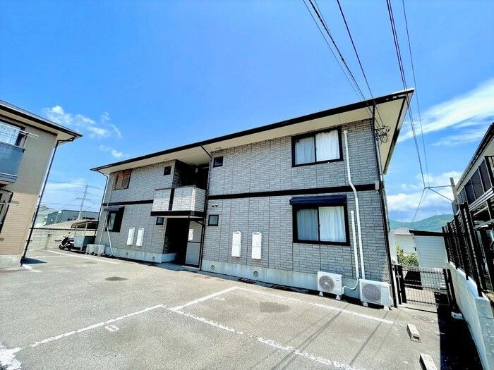 ビオトープ勝賀 A棟の外観画像