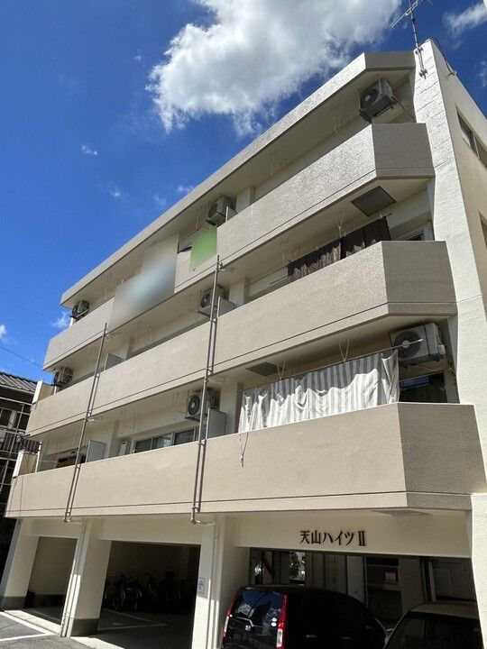 天山ハイツの外観画像