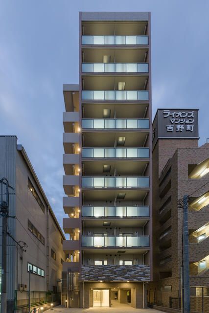 エストゥルース横濱吉野町の外観画像